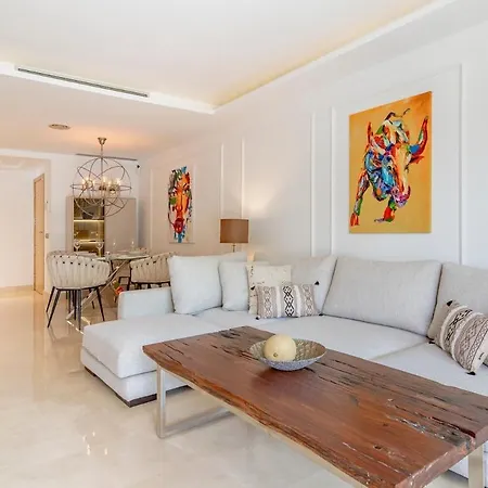 아파트 Modern 2 Bed In Marbella-san Pedro *