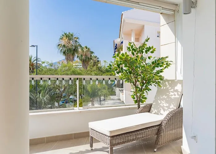 Modern 2 Bed In Marbella-san Pedro * Марбелья